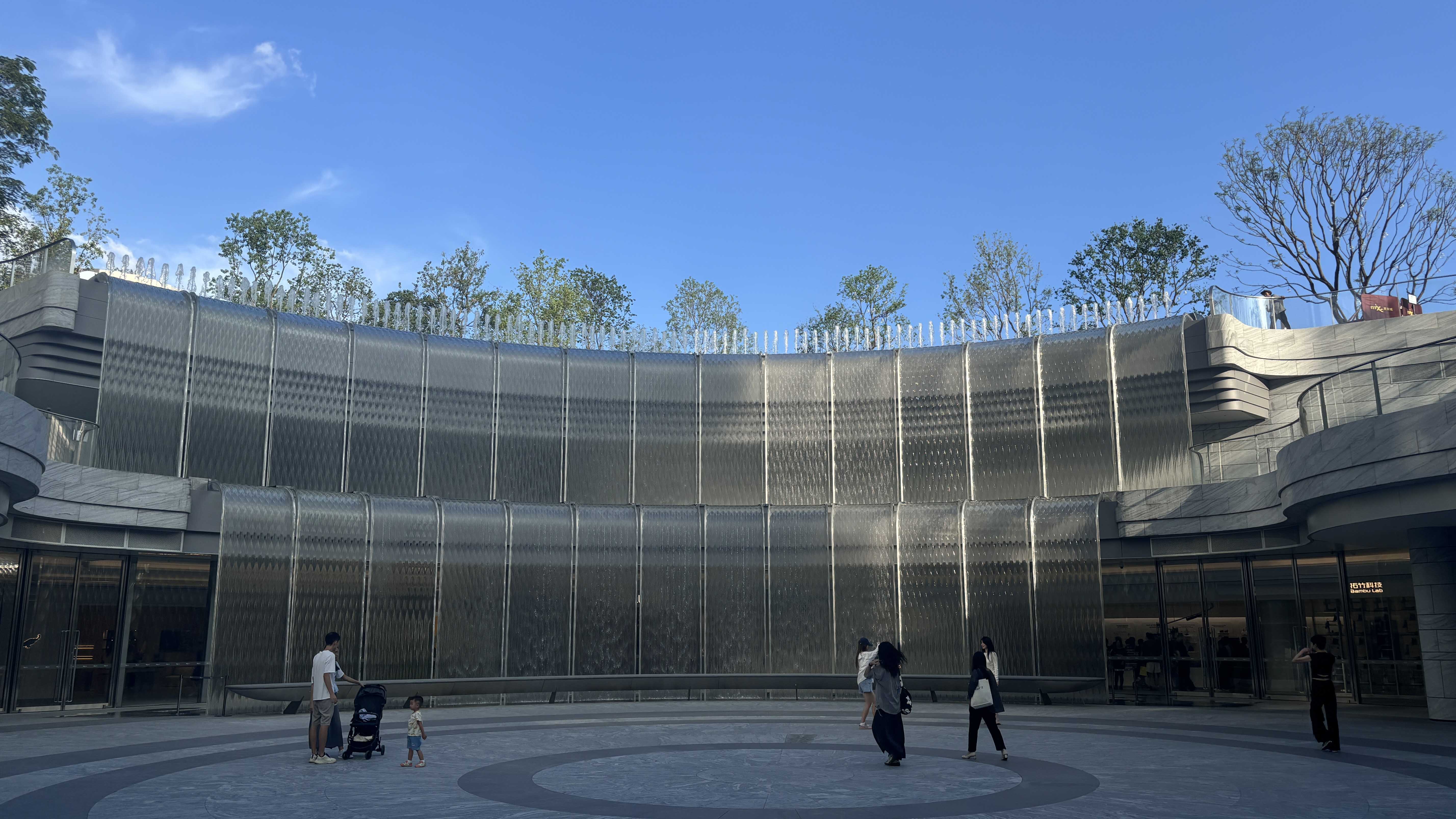 蓝海华腾变频器:奏响深圳湾万象城音乐喷泉的“水之交响乐”! 蓝海华腾变频器:奏响深圳湾万象城音乐喷泉的“水之交响乐”!