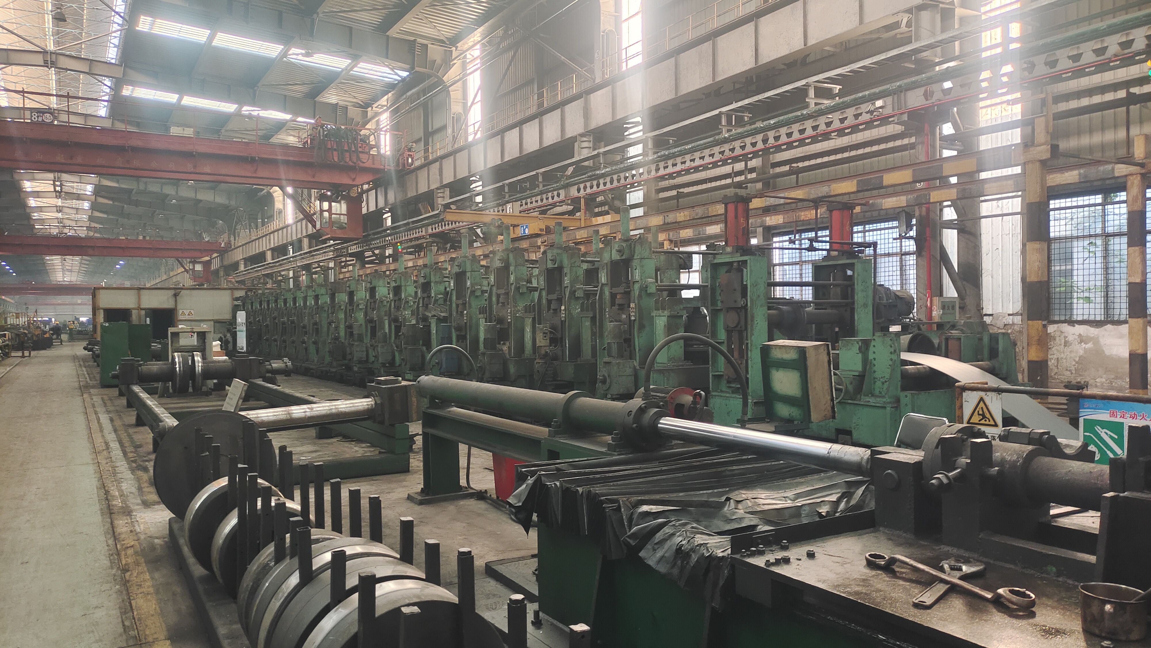 蓝海华腾V9-H系列变频器:助力钢厂1250冷弯机组生产线“焕新升级”! 蓝海华腾V9-H系列变频器:助力钢厂1250冷弯机组生产线“焕新升级”!